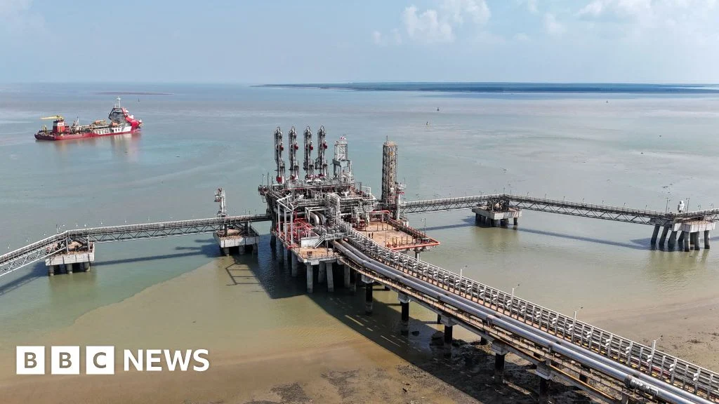 India’s Piped Natural Gas Market Faces Scrutiny Amid Escalating Middle East Tensions and Hormuz Disruptions