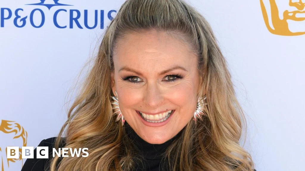 Mel Schilling, Beloved Married at First Sight Expert, Dies at 54 Following Cancer Battle