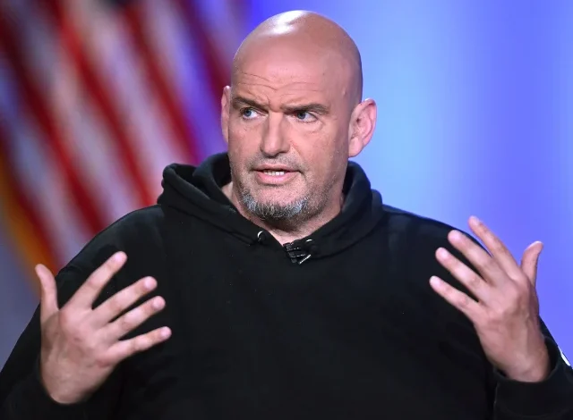 Senator John Fetterman Breaks with Democrats on Border Policy, Signals Support for Mullin’s Homeland Security Nomination