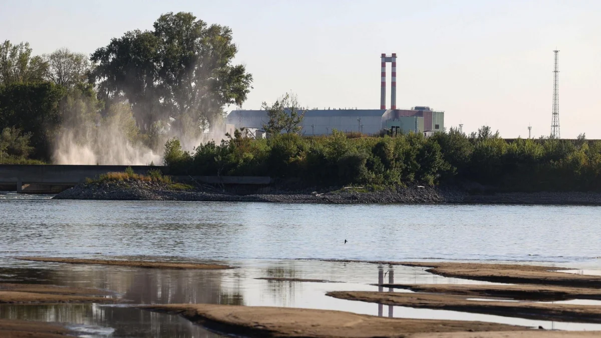 Hungary’s Paks Nuclear Plant Faces Unprecedented Shutdown Amid Record Danube Lows, Triggering Regional Energy Crisis and Climate Alarm