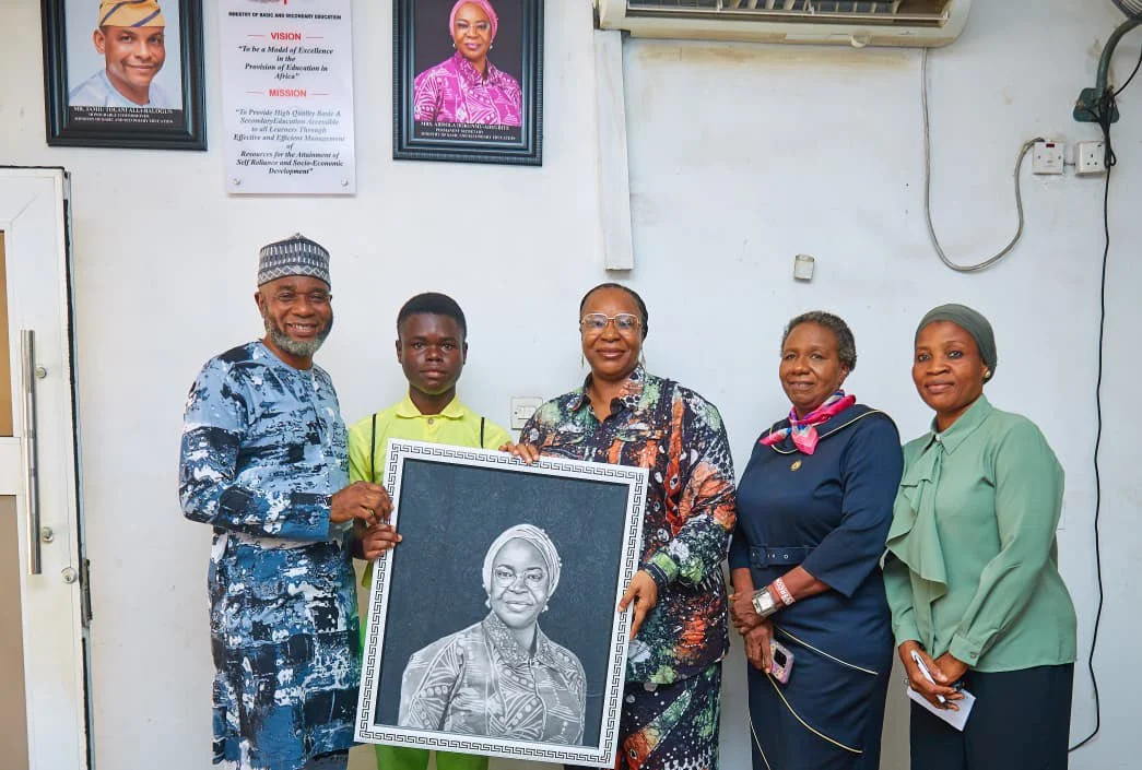Lagos State Government reaffirms commitment to inclusive education as student presents portrait to Permanent Secretary