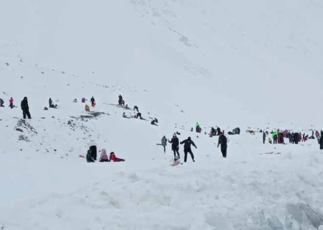 Mendoza: más de 20.000 turistas se acercaron a la nieve y mañana abrirán dos centros de esquí sobre la ruta 7