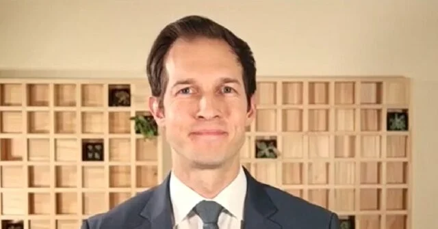 Representative Jake Auchincloss Warns of Deteriorated Strait of Hormuz Navigation and Calls for Congressional Oversight