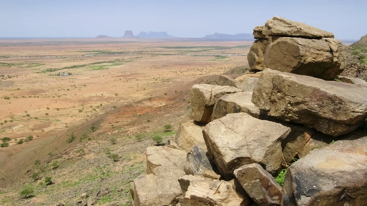 Russian Africa Corps Airstrikes in Central Mali Result in Civilian Deaths and Allegations of War Crimes