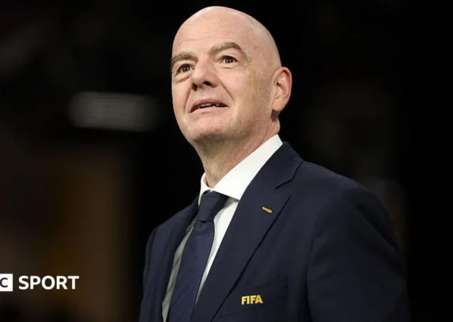 Gianni Infantino says sorry but remains as Fifa president after executive meeting