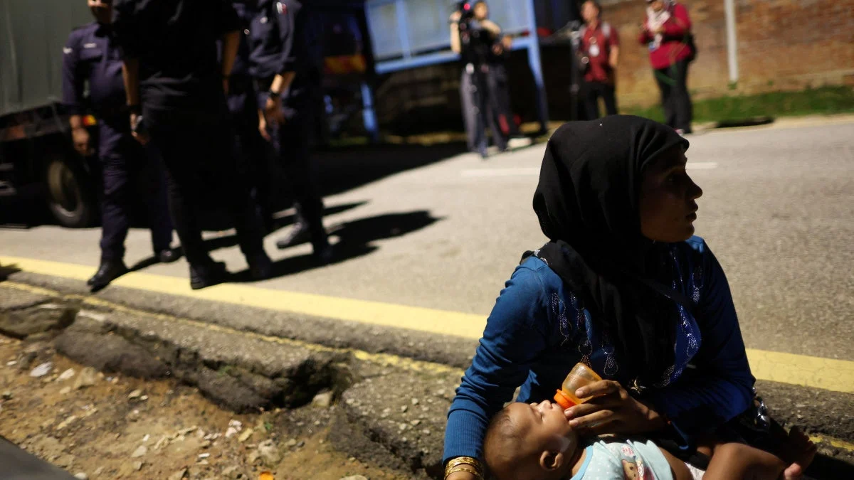 Human Rights Watch Urges Malaysia to Halt Forced Deportation of Myanmar Refugees Amid Rising Persecution