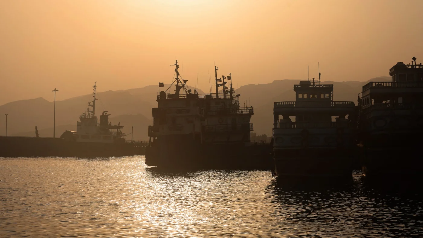 Iran Characterizes Its Populace as Professional Chess Players Amidst US Strait of Hormuz Standoff