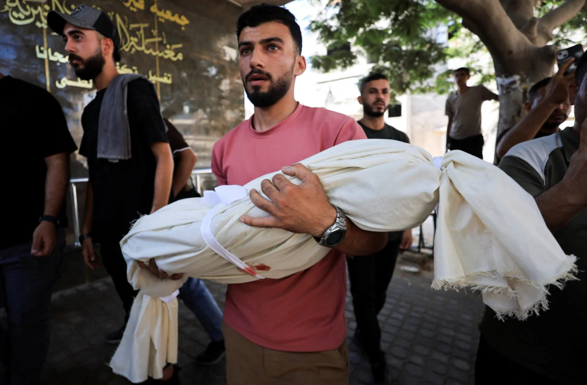 Israeli Forces Launch Missile and Phosphorus Attacks Across Southern Lebanon Amid Escalating Regional Tensions