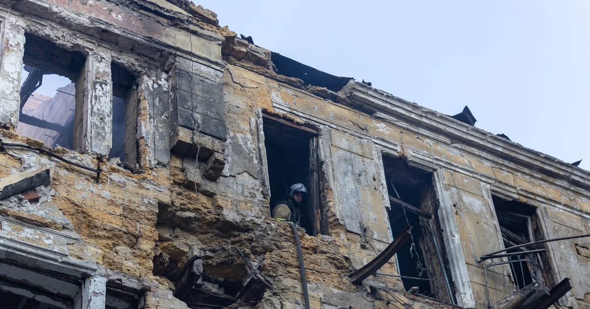 Russia and Ukraine exchange overnight strikes, WHO confirms warehouse destroyed