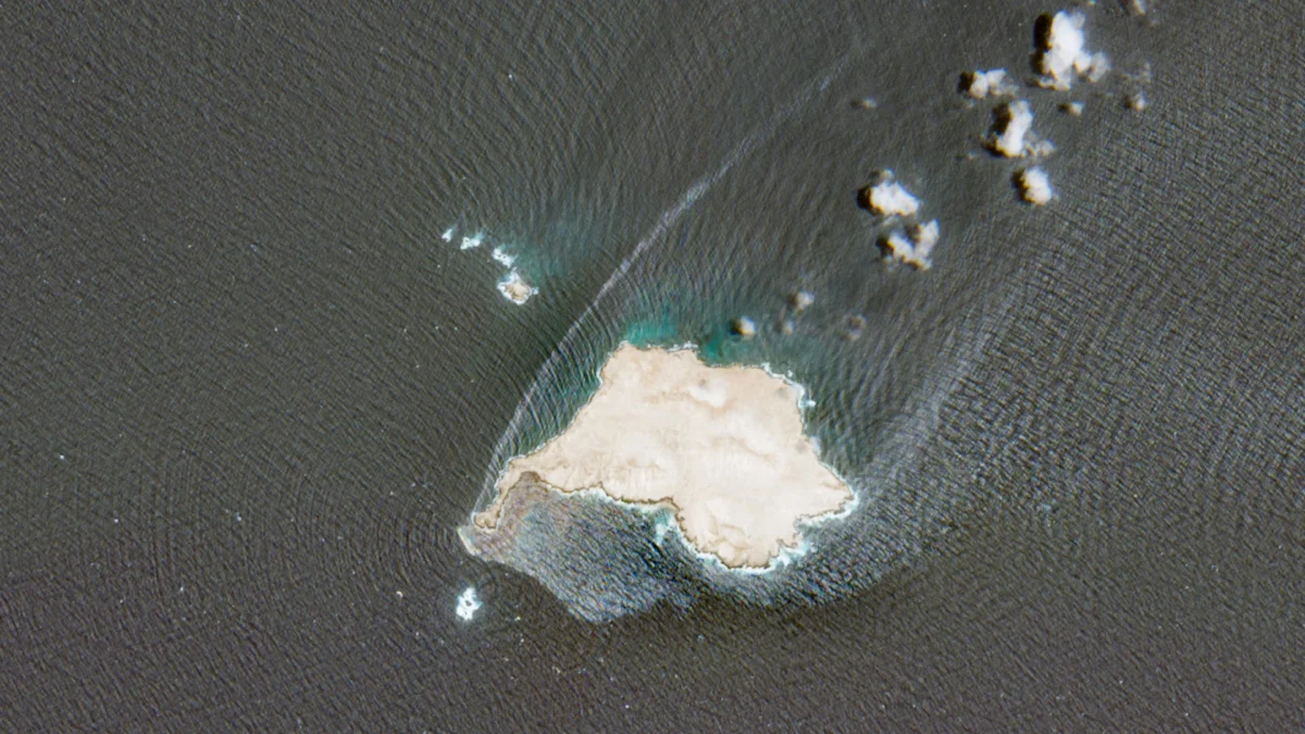 Satellite image reveals oil spill off Oman’s coast